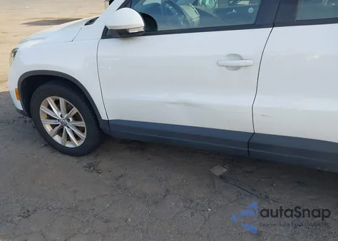 2017 Volkswagen Tiguan S/Limited z USA, uszkodzony, nr VIN WVGBV7AX0HK054599